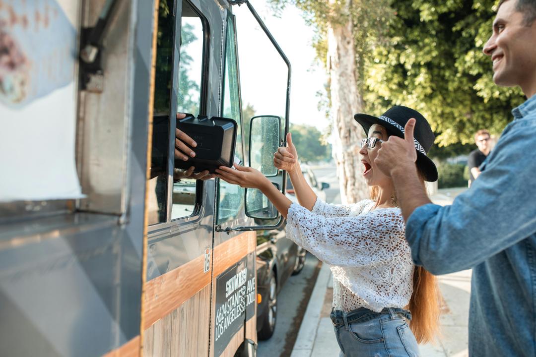 Foodtruck barbecue, Book My FoodTruck, grillades savoureuses et conviviales.